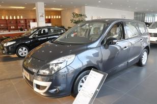 RENAULT Trucks 雷諾風(fēng)景 2012款 2.0L 自動(dòng) 舒適版 7座