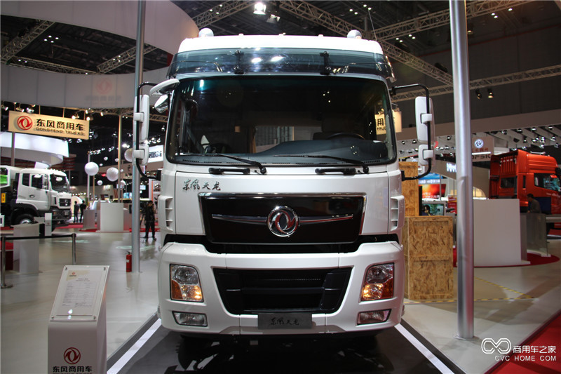 2015上海車展 東風(fēng)天龍輕量化版