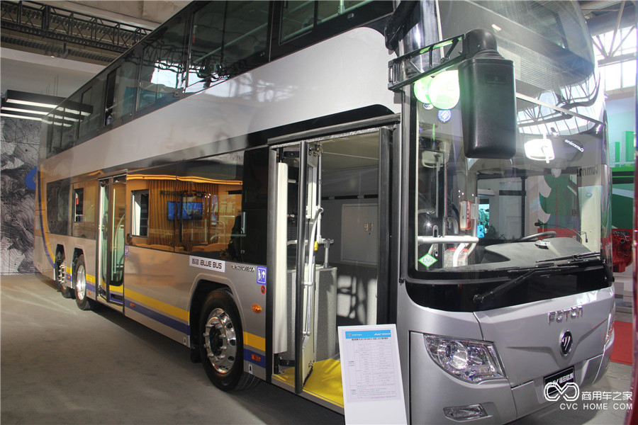 2016北京道路運(yùn)輸展 福田歐輝BJ6128雙層LNG城市客車