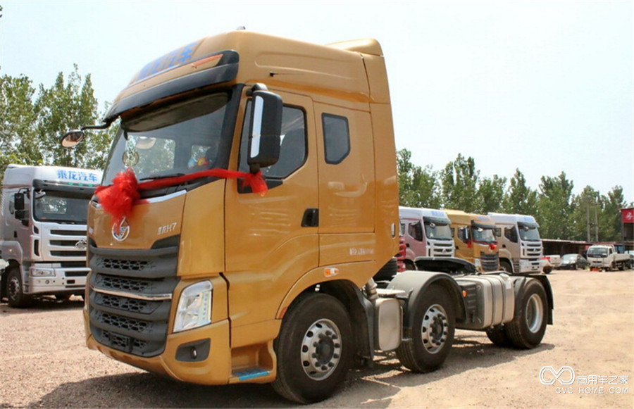 東風柳汽 乘龍H7重卡 430馬力 6X2牽引車(LZ4240H7CA)