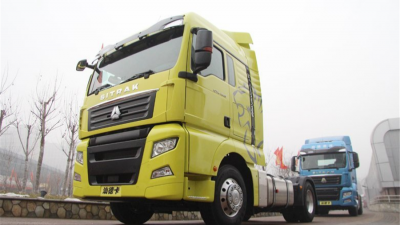 中國(guó)重汽 汕德卡SITRAK C7H重卡 440馬力 4X2牽引車
