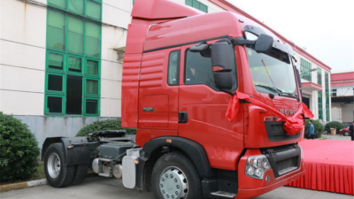 中國(guó)重汽 HOWO T5G重卡 340馬力 4X2牽引車